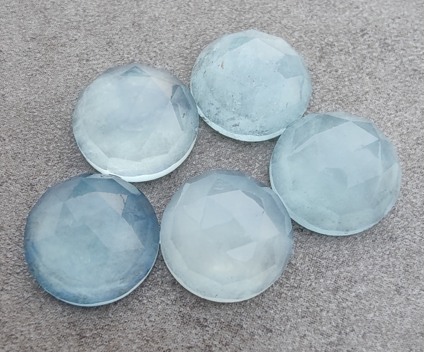 AAA+ QUALITY NATURAL PREHNITE ROUND SHAPE CHECKER CUT FLAT BACK CALIBRATED GEMSTONES, ALL SIZES AVAILABLE