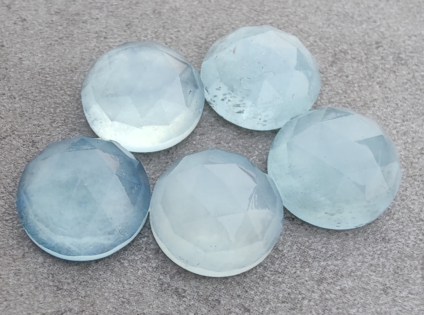 AAA+ QUALITY NATURAL PREHNITE ROUND SHAPE CHECKER CUT FLAT BACK CALIBRATED GEMSTONES, ALL SIZES AVAILABLE