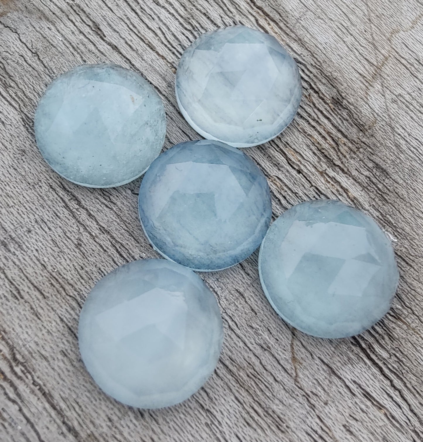 AAA+ QUALITY NATURAL PREHNITE ROUND SHAPE CHECKER CUT FLAT BACK CALIBRATED GEMSTONES, ALL SIZES AVAILABLE
