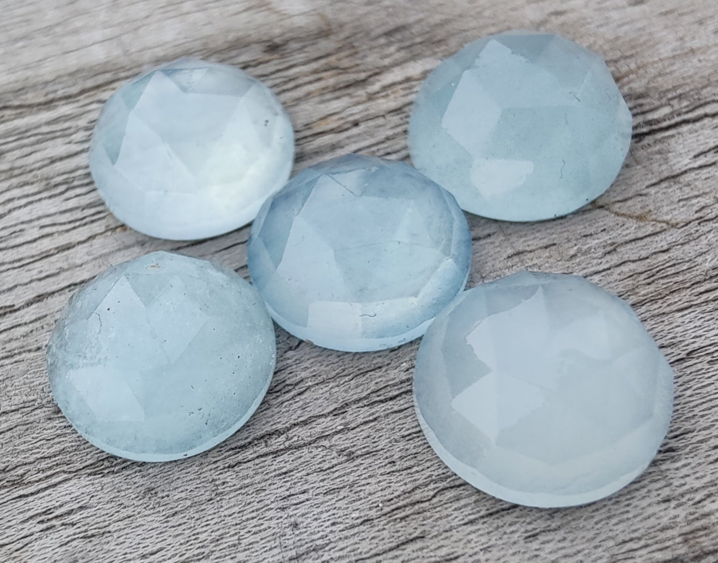 AAA+ QUALITY NATURAL PREHNITE ROUND SHAPE CHECKER CUT FLAT BACK CALIBRATED GEMSTONES, ALL SIZES AVAILABLE