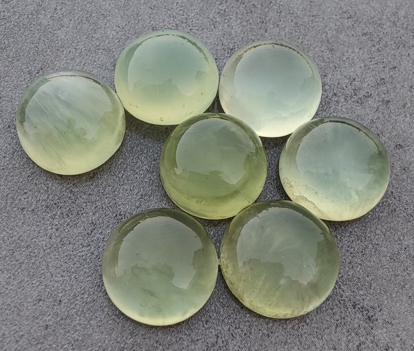 AAA+ QUALITY NATURAL PREHNITE ROUND SHAPE CABOCHON FLAT BACK CALIBRATED ROUND SHAPE GEMSTONES, ALL SIZES AVAILABLE
