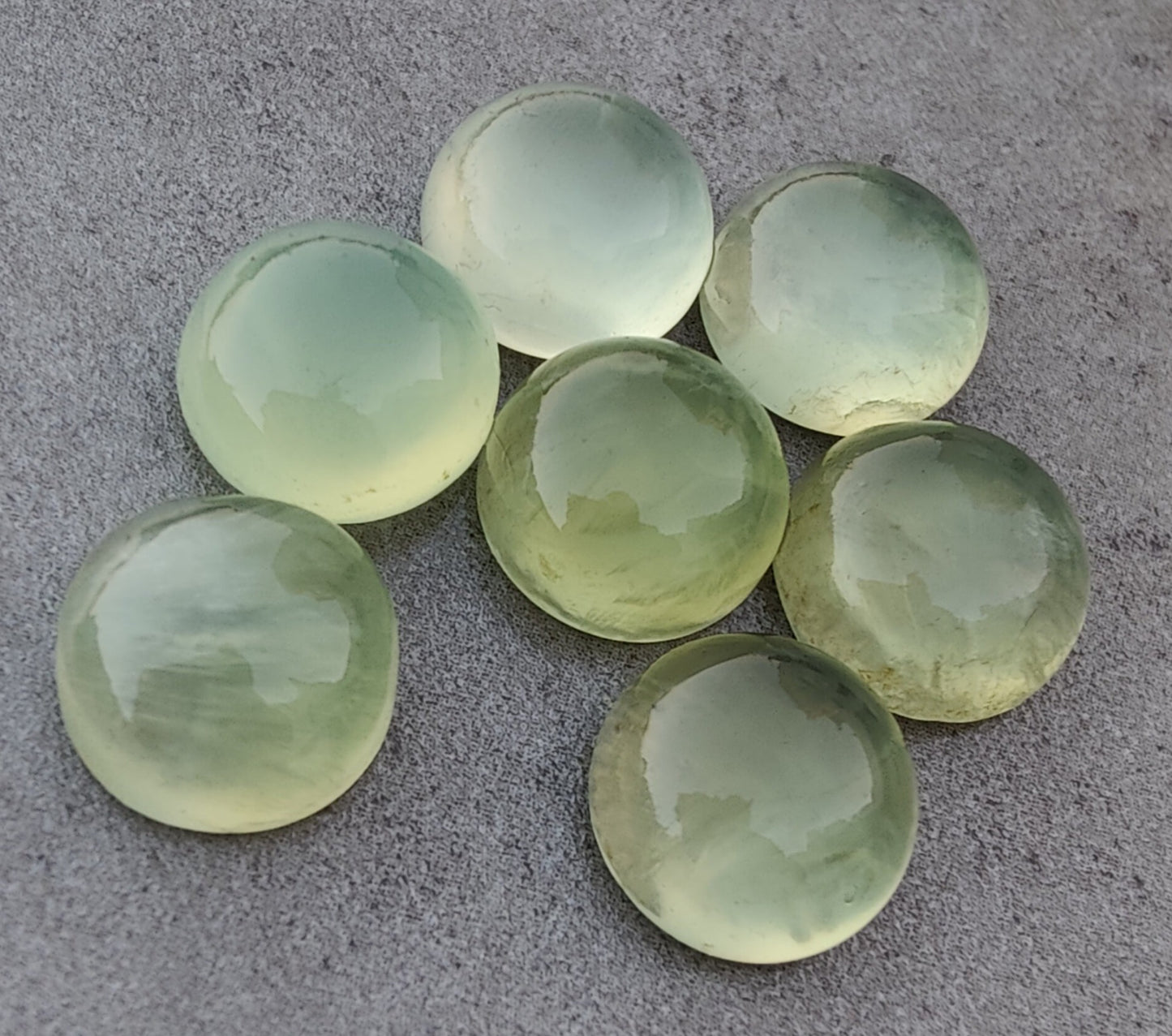 AAA+ QUALITY NATURAL PREHNITE ROUND SHAPE CABOCHON FLAT BACK CALIBRATED ROUND SHAPE GEMSTONES, ALL SIZES AVAILABLE