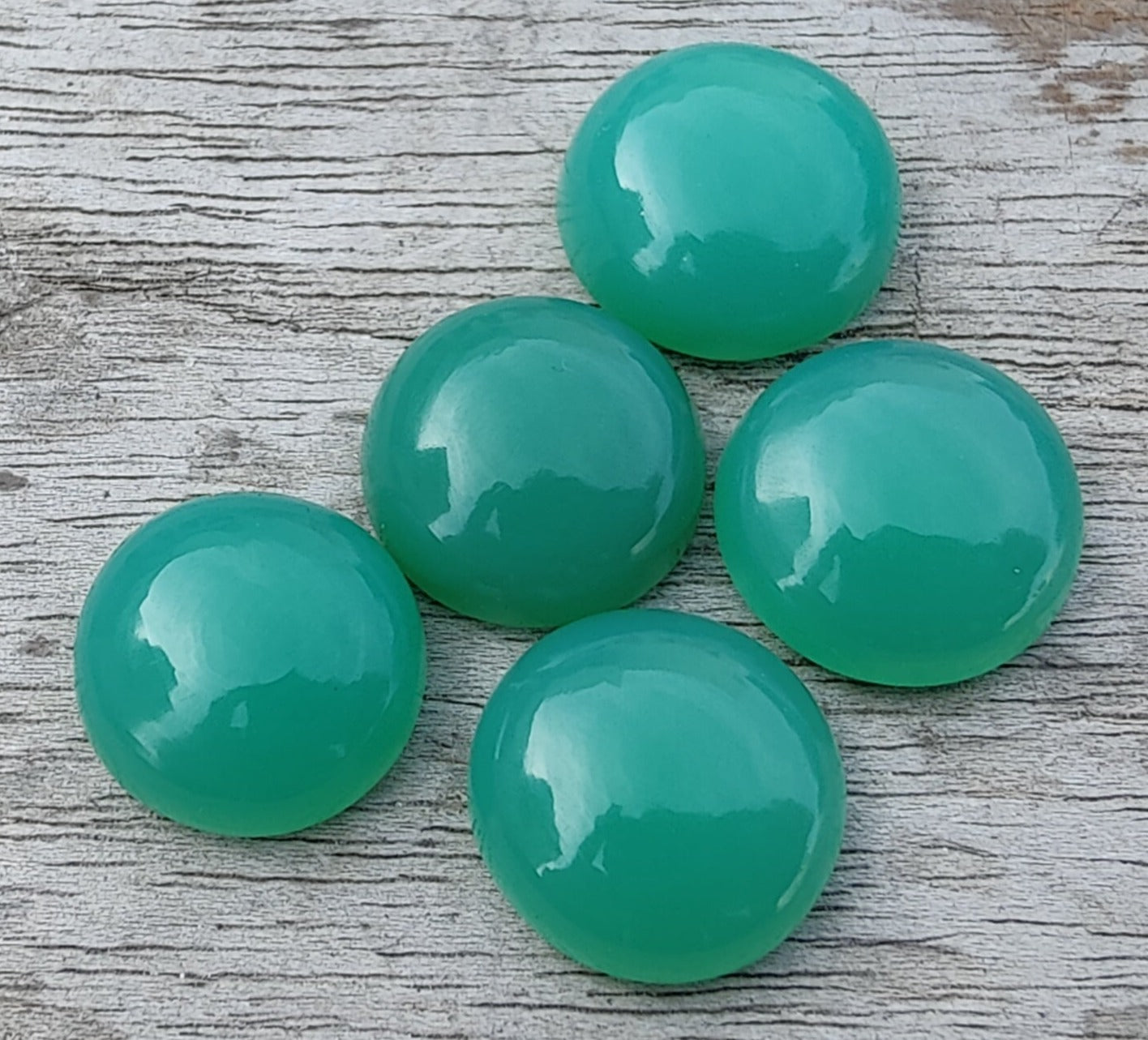 NATURAL GREEN CHALCEDONY ROUND SHAPE CABOCHON TOP GRADE CALIBRATED ROUND SHAE GEMSTONES, ALL SIZES AVAILABLE