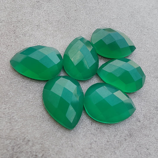 AAA+ QUALITY NATURAL GREEN ONYX PEAR SHAPE CHECKER CUT FLAT BACK CALIBRATED TEARDROP SHAPE GEMSTONES, ALL SIZES AVAILABLE