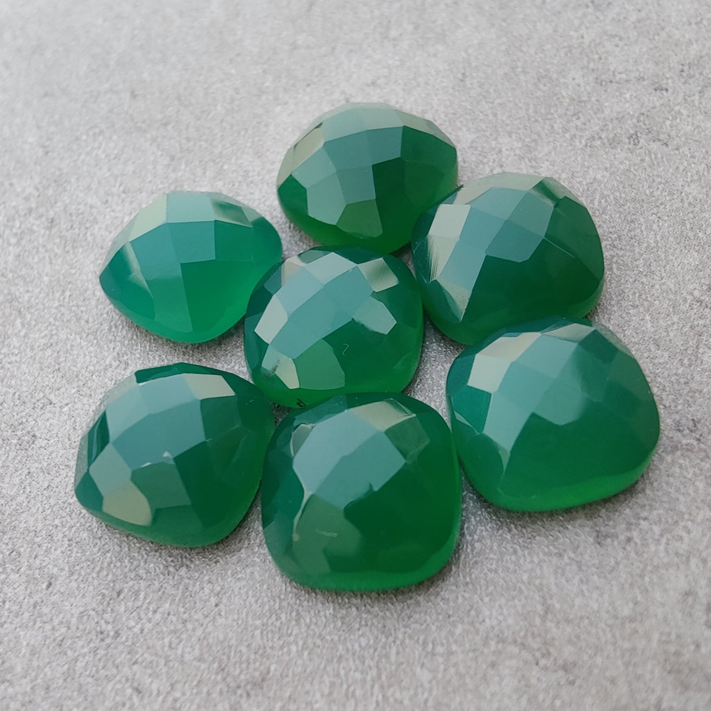 AAA+ QUALITY NATURAL GREEN ONYX CUSHION SHAPE CHECKER CUT FLAT BACK CALIBRATED GEMSTONES, ALL SIZES AVAILABLE