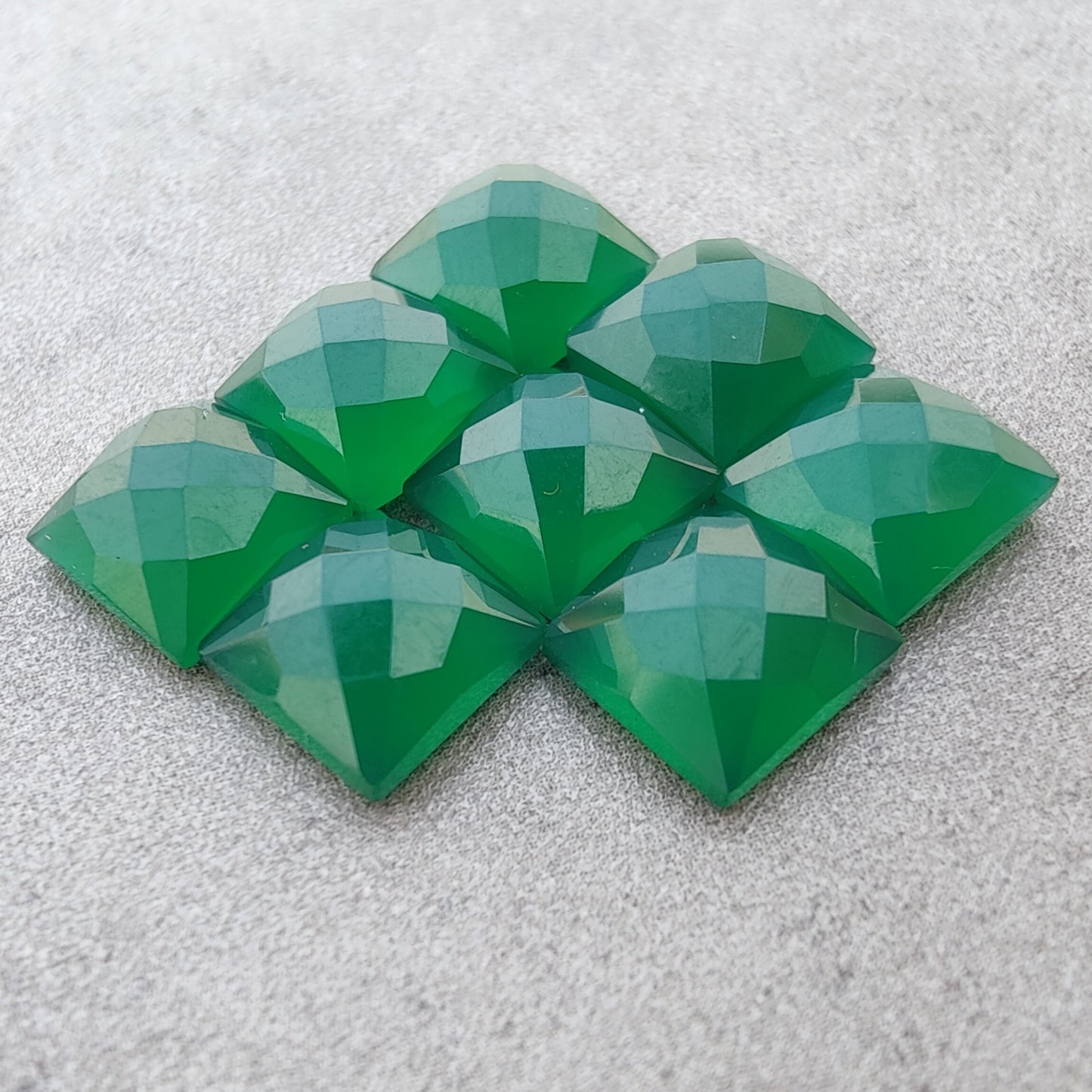 AAA+ QUALITY NATURAL GREEN ONYX SQUARE SHAPE CHECKER CUT FLAT BACK CALIBRATED GEMSTONES, ALL SIZES AVAILABLE