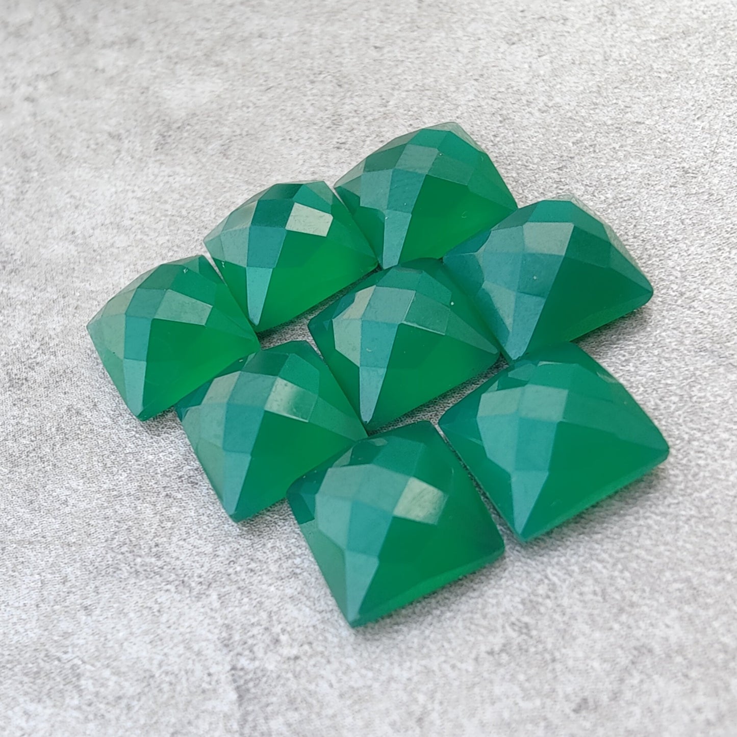 AAA+ QUALITY NATURAL GREEN ONYX SQUARE SHAPE CHECKER CUT FLAT BACK CALIBRATED GEMSTONES, ALL SIZES AVAILABLE