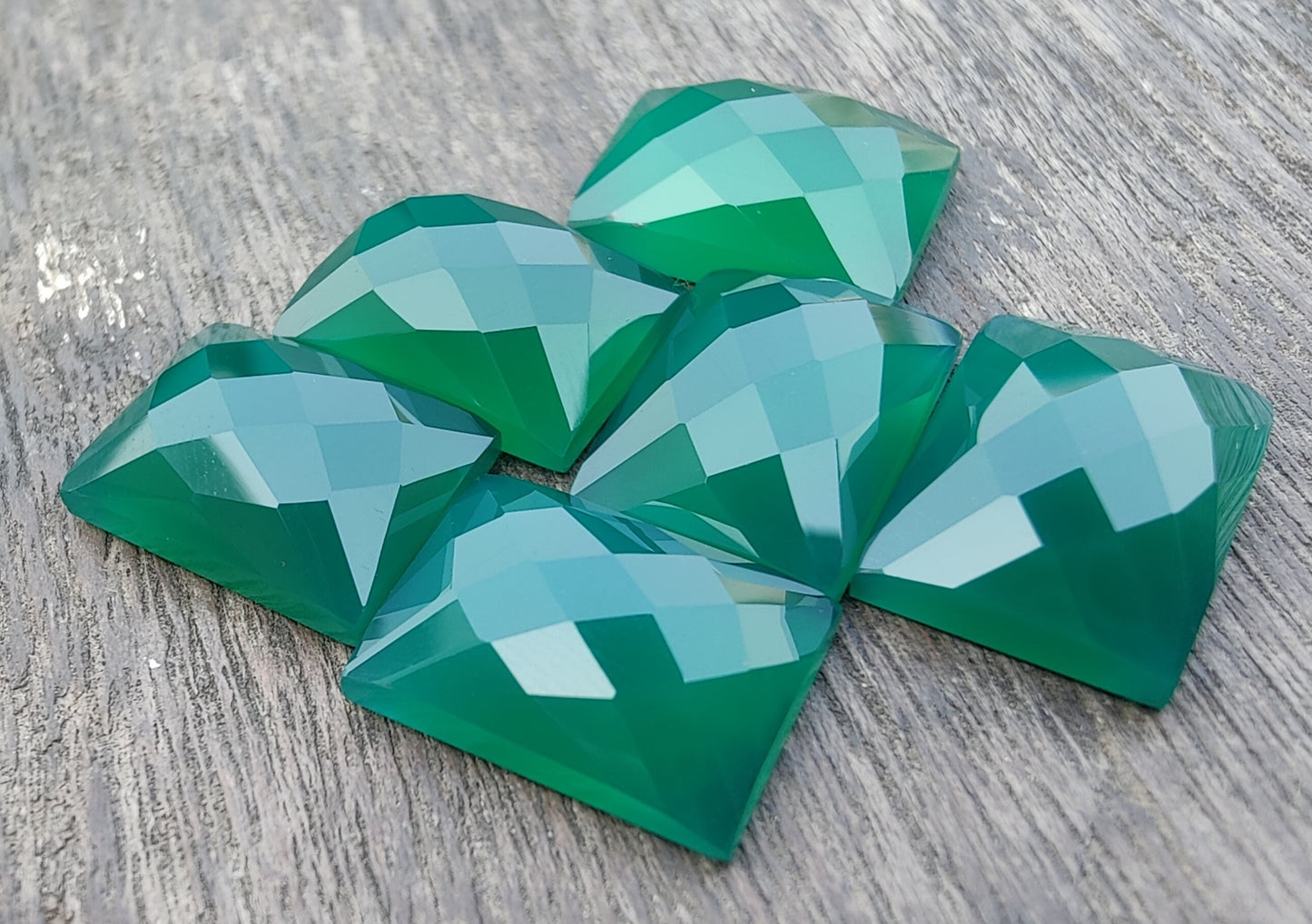 AAA+ QUALITY NATURAL GREEN ONYX RECTANGLE SHAPE CHECKER CUT FLAT BACK CALIBRATED GEMSTONES, ALL SIZES AVAILABLE