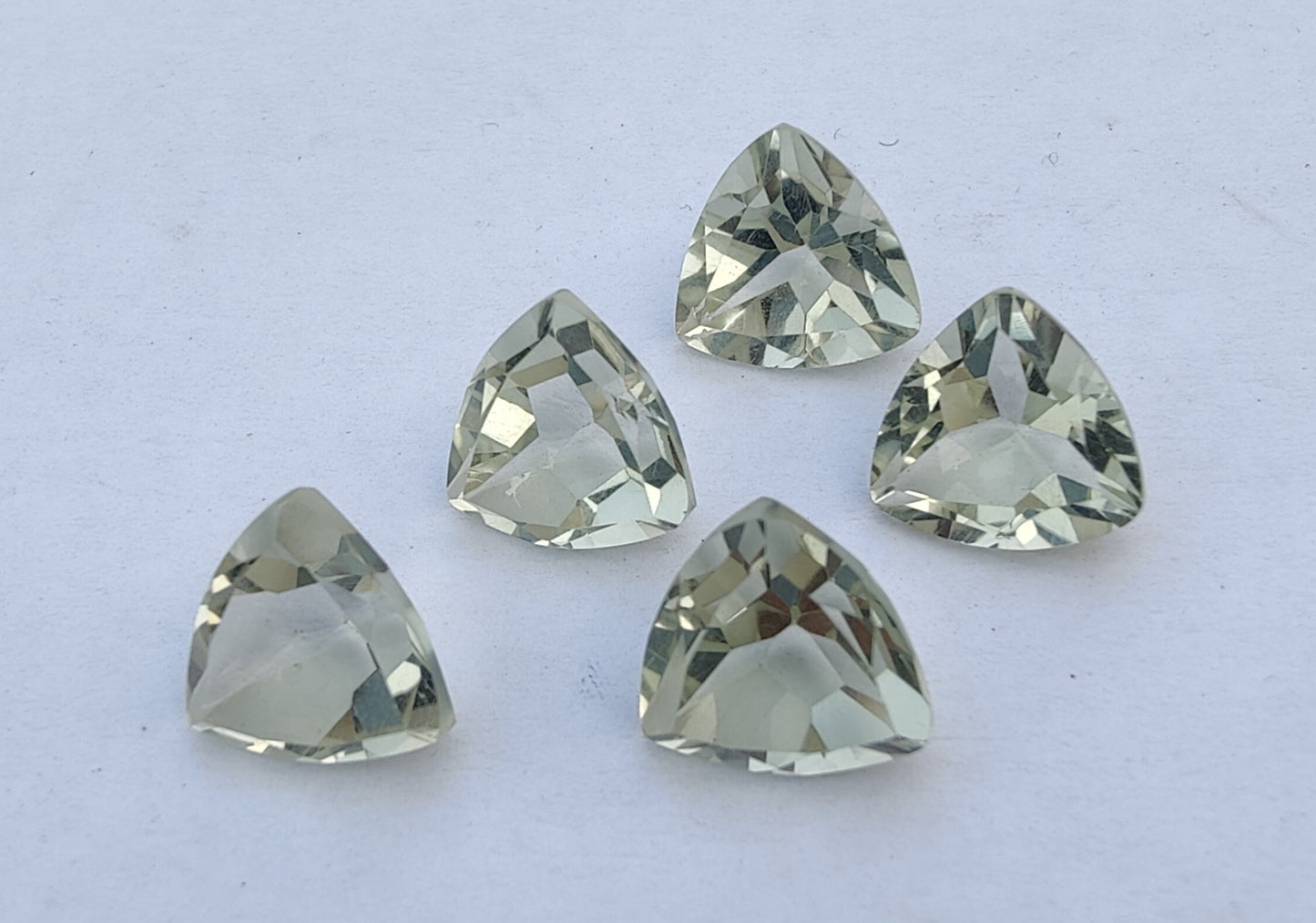 AAA+ QUALITY NATURAL GREEN AMETHYST TRILLION SHAPE FACETED CUT CALIBRATED LOOSE GEMSTONES, ALL SIZES AVAILABLE