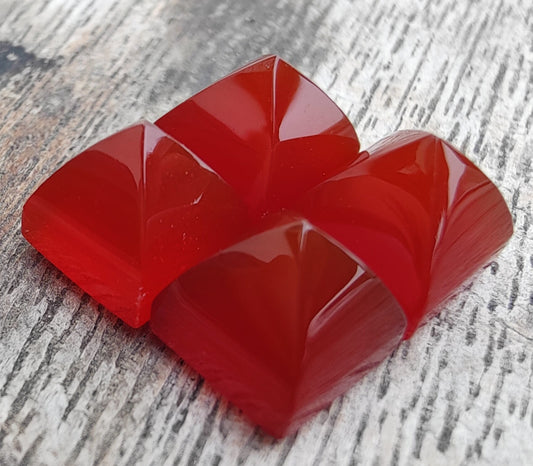 AAA+ Quality Natural Red Onyx Square Pyramid Shape Flat Back Calibrated Wholesale Gemstones, All Sizes Available