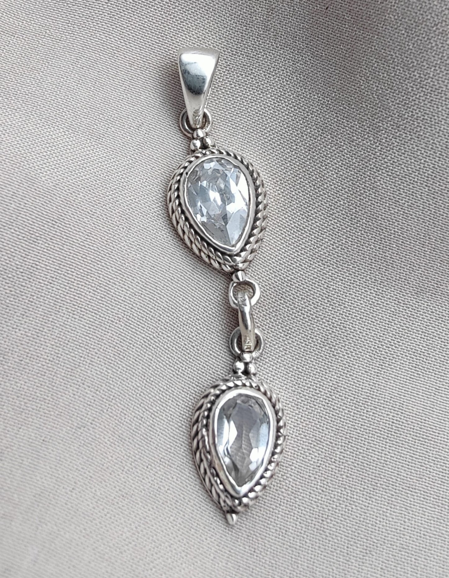 925 SOLID STERLING SILVER NATURAL CRYSTAL QUARTZ PEAR SHAPE HANDMADE PENDANT