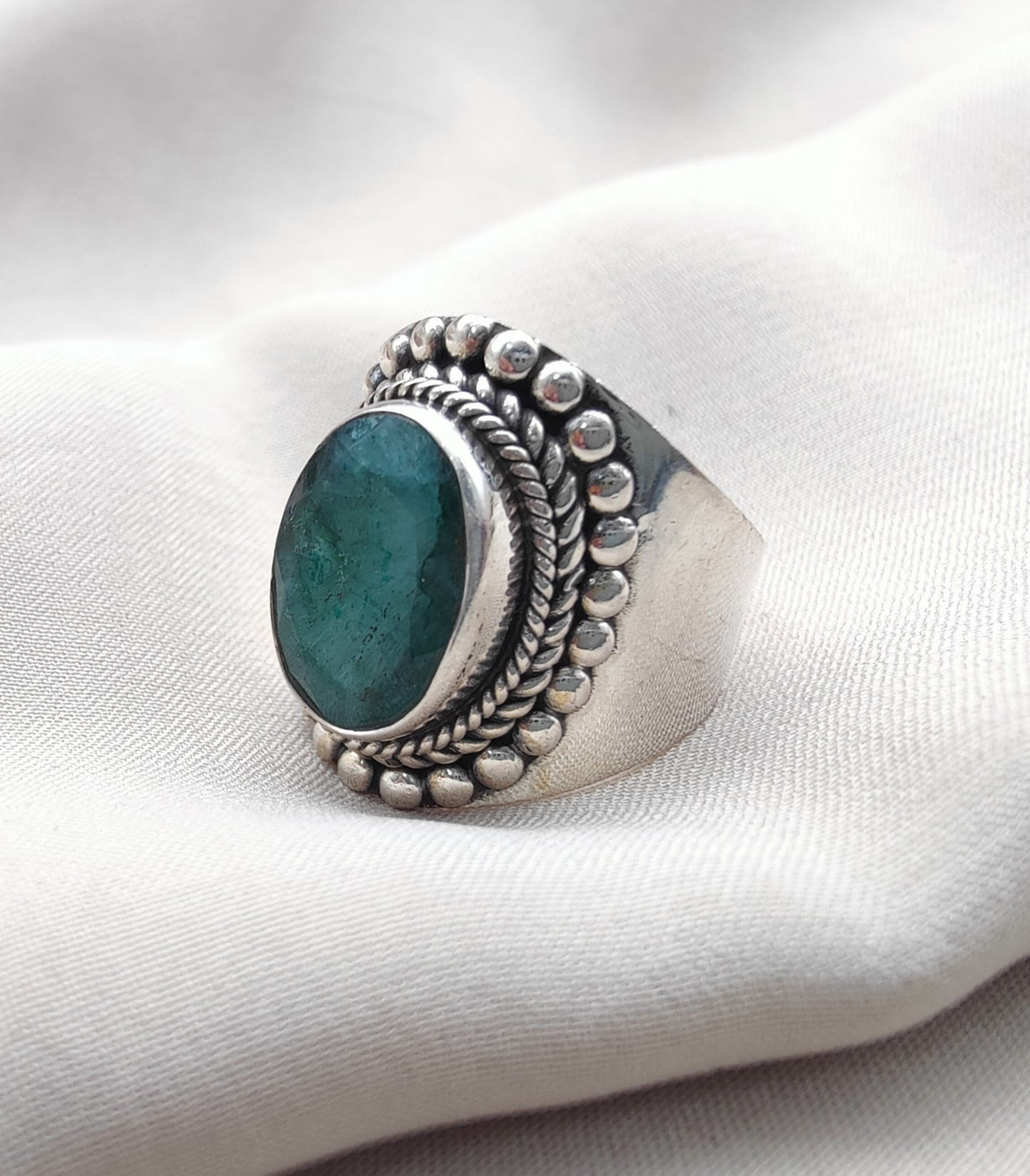925 SOLID STERLING SILVER NATURAL EMERALD HANDMADE RING, ALL SIZES AVAILABLE