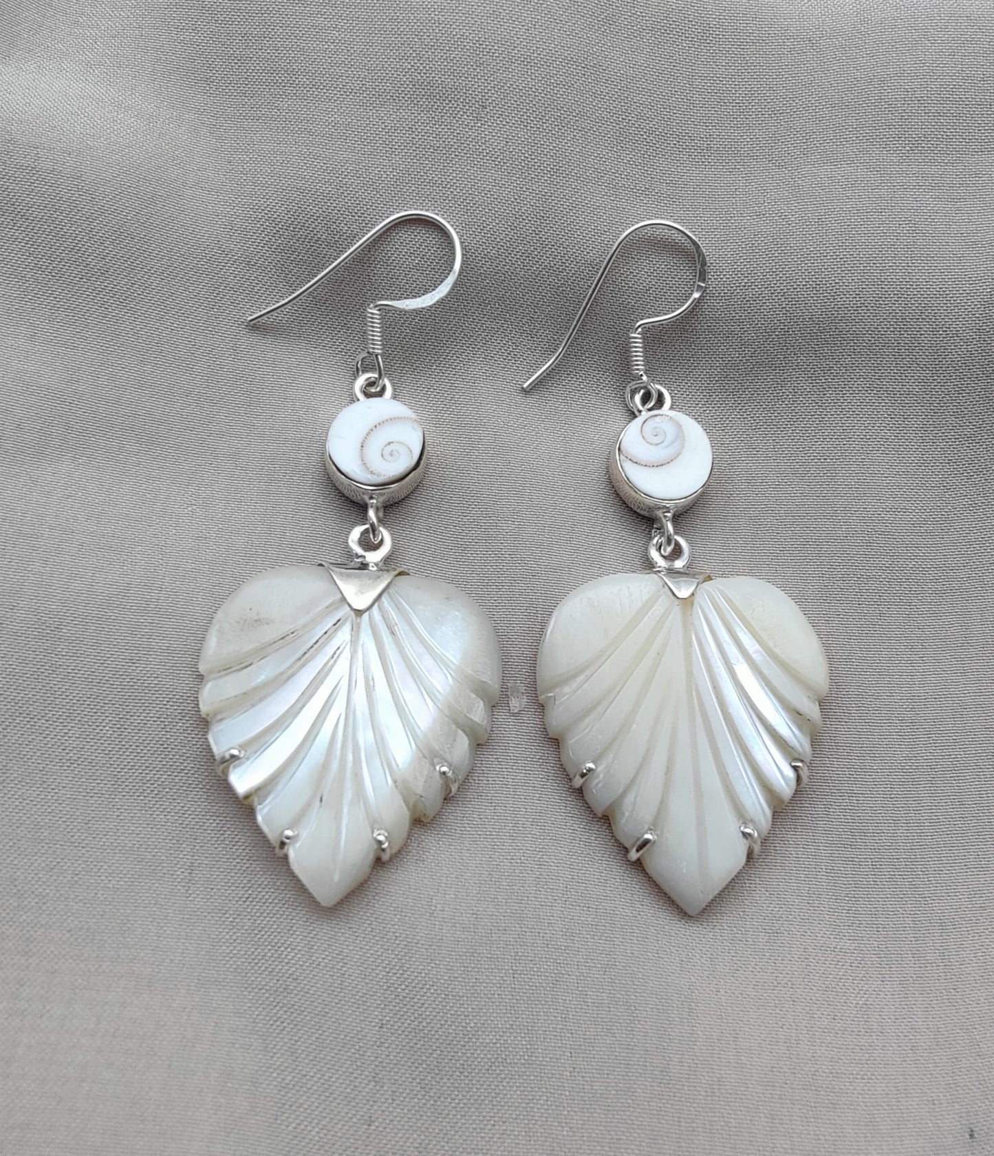 925 SOLID STERLING SILVER NATURAL SHIVA EYE GEMSTONE MOTHER OF PEARL LEAF DESIGN EARRINGS
