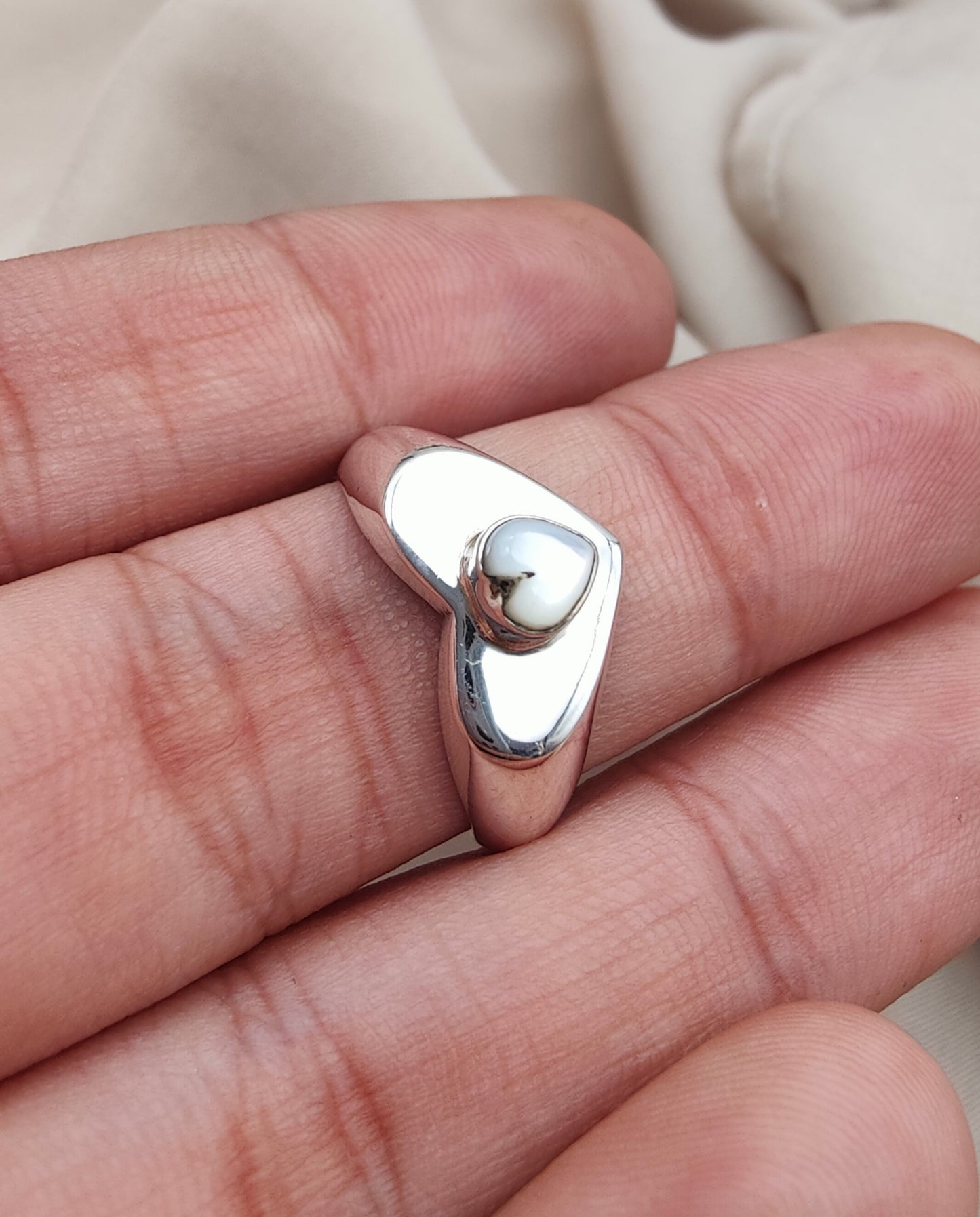 925 SOLID STERLING SILVER NATURAL MOTHER OF PEARL GEMSTONE HANDMADE RING HEART DESIGN , ALL SIZES AVAILABLE