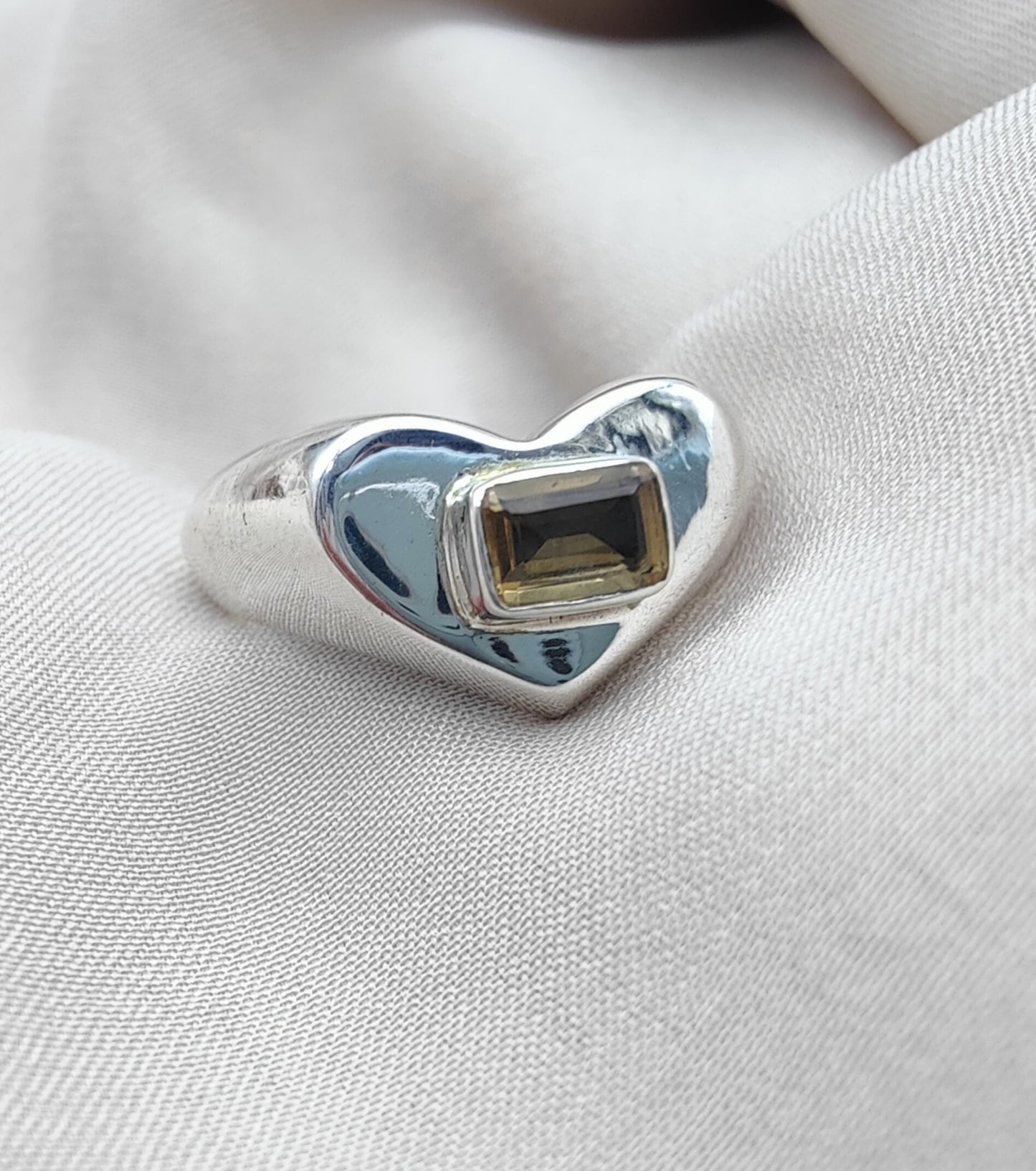925 SOLID STERLING SILVER NATURAL SMOKY QUARTZ GEMSTONE HANDMADE RING HEART DESIGN , ALL SIZES AVAILABLE