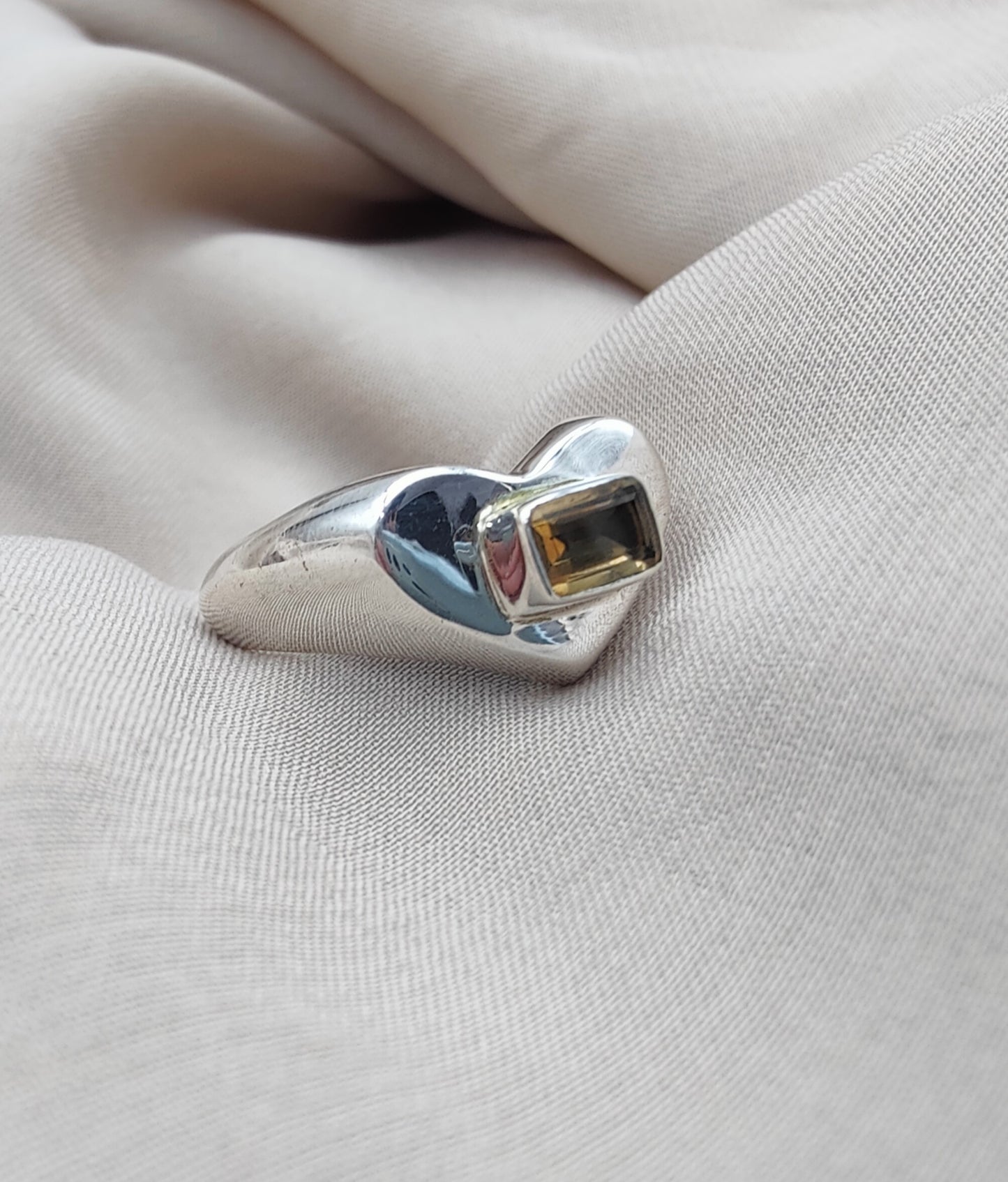 925 SOLID STERLING SILVER NATURAL SMOKY QUARTZ GEMSTONE HANDMADE RING HEART DESIGN , ALL SIZES AVAILABLE