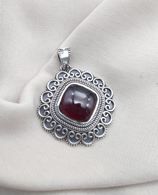 925 SOLID STERLING SILVER NATURAL GARNET GEMSTONE HANDMADE PENDANT