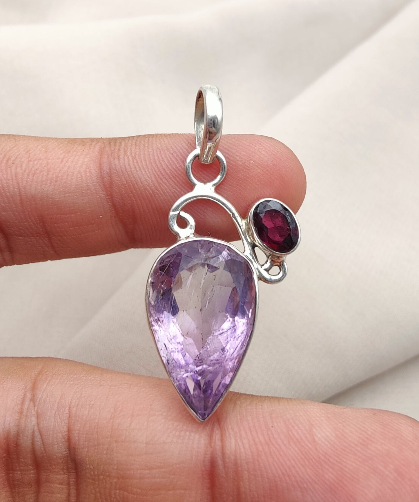 925 SOLID STERLING SILVER NATURAL AMETHYST AND GARNET GEMSTONE HANDMADE PENDANT