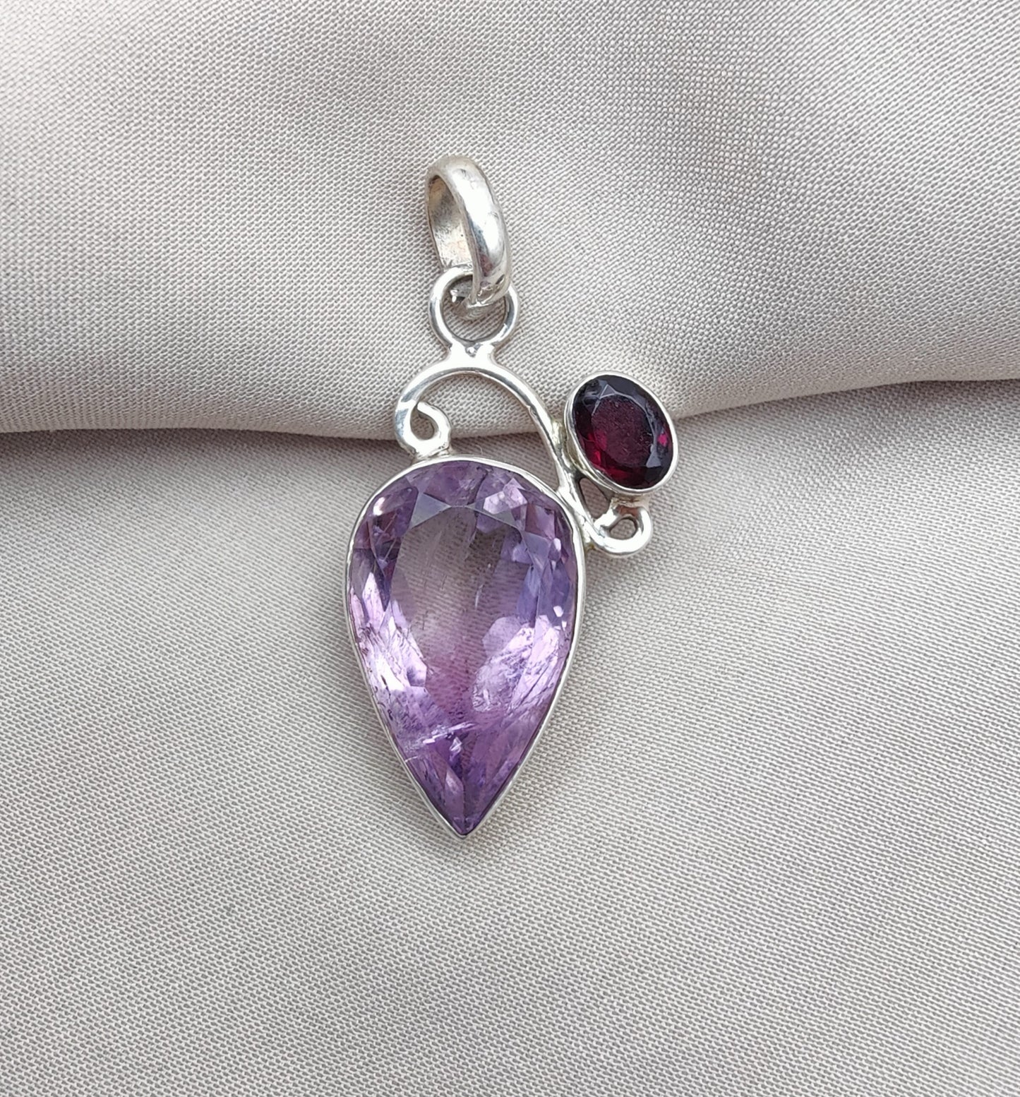 925 SOLID STERLING SILVER NATURAL AMETHYST AND GARNET GEMSTONE HANDMADE PENDANT