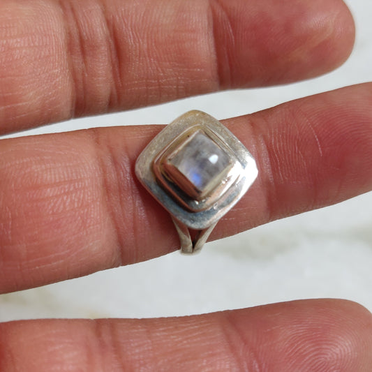925 SOLID STERLING SILVER NATURAL RAINBOW MOONSTONE GEMSTONES HANDMADE RING, ALL SIZES AVAILABLE
