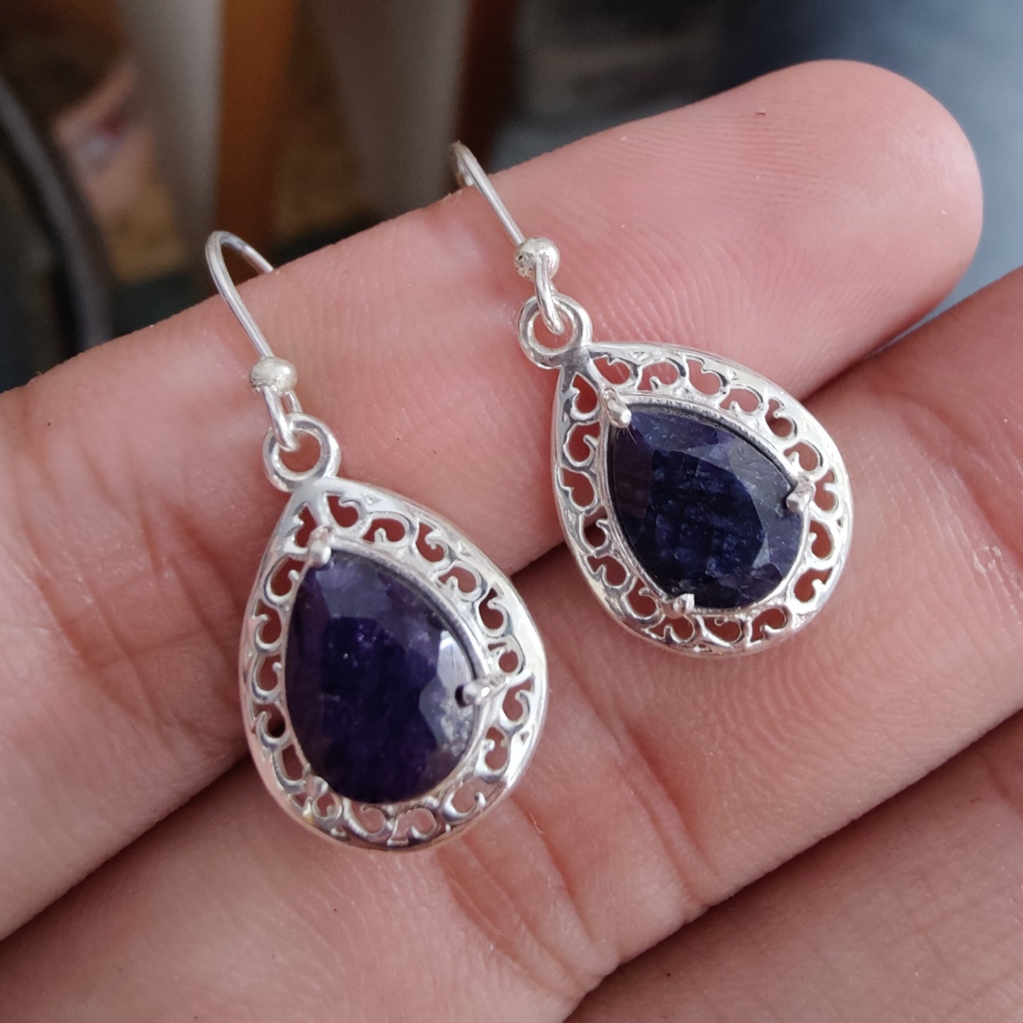 925 SOLID STERLING SILVER NATURAL BLUE SAPPHIRE GEMSTONE HOOK EARRING