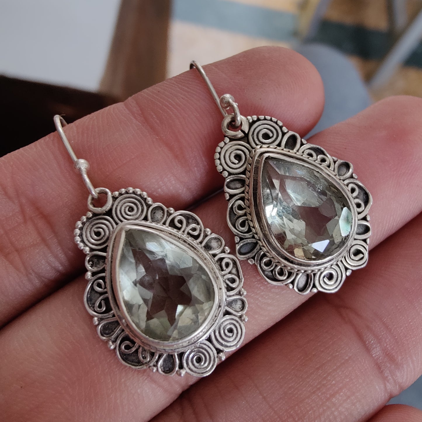 925 SOLID STERLING SILVER NATURAL GREEN AMETHYST GEMSTONE HOOK EARRING