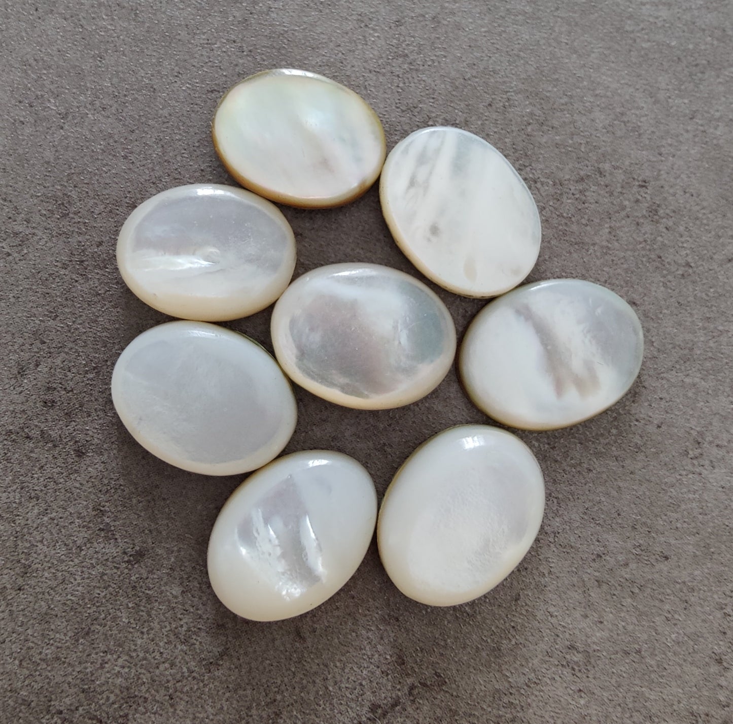 AAA+ QUALITY MOTHER OF PEARL OVAL SHAPE CABOCHON FLAT BACK CALIBRATED GEMSTONES, ALL SIZES AVAILABLE