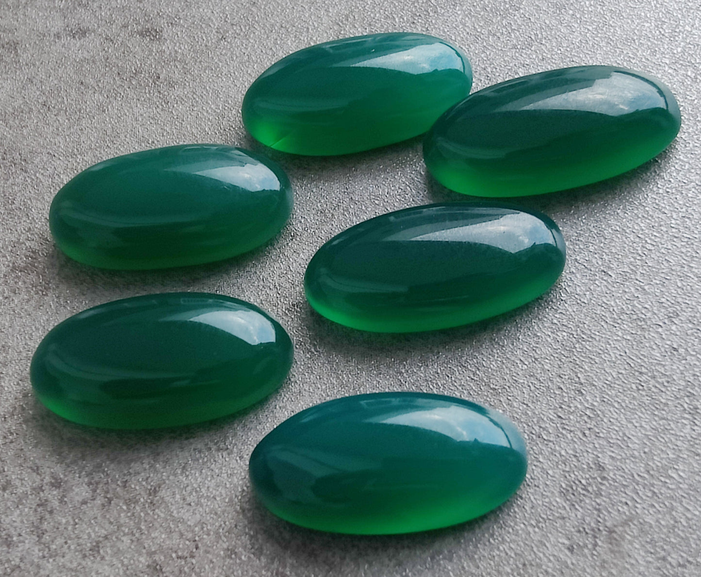 NATURAL GREEN ONYX CABOCHON FLAT BACK BIG OVAL SHAPE CALIBRATED GEMSTONES, ALL SIZES AVAILABLE