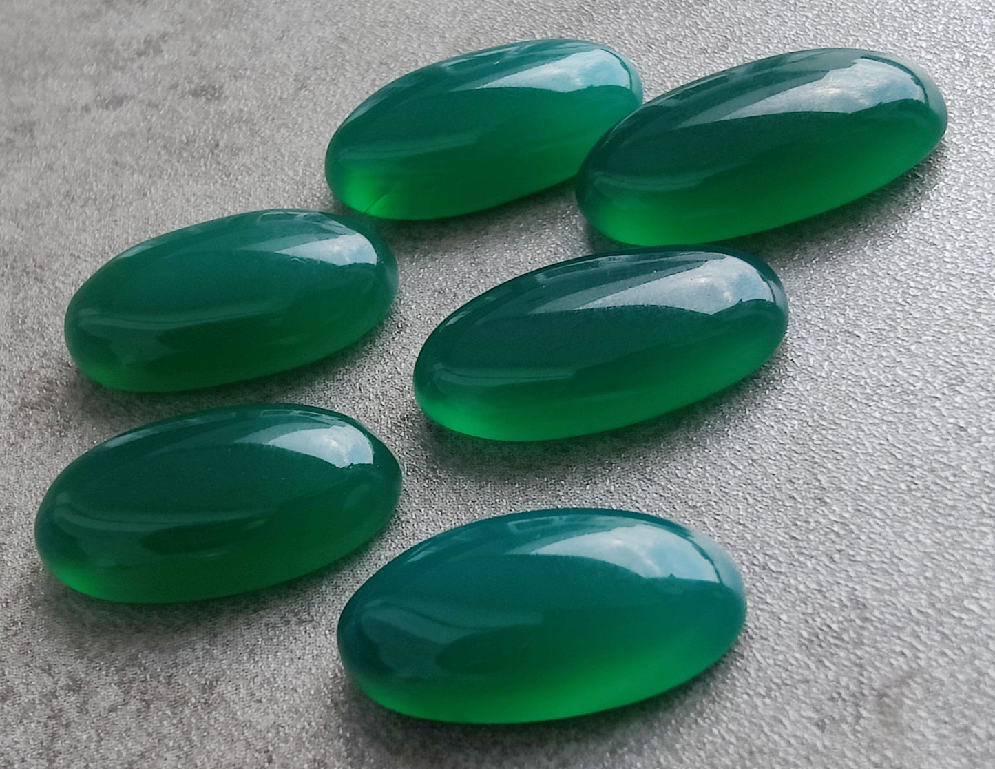NATURAL GREEN ONYX CABOCHON FLAT BACK BIG OVAL SHAPE CALIBRATED GEMSTONES, ALL SIZES AVAILABLE