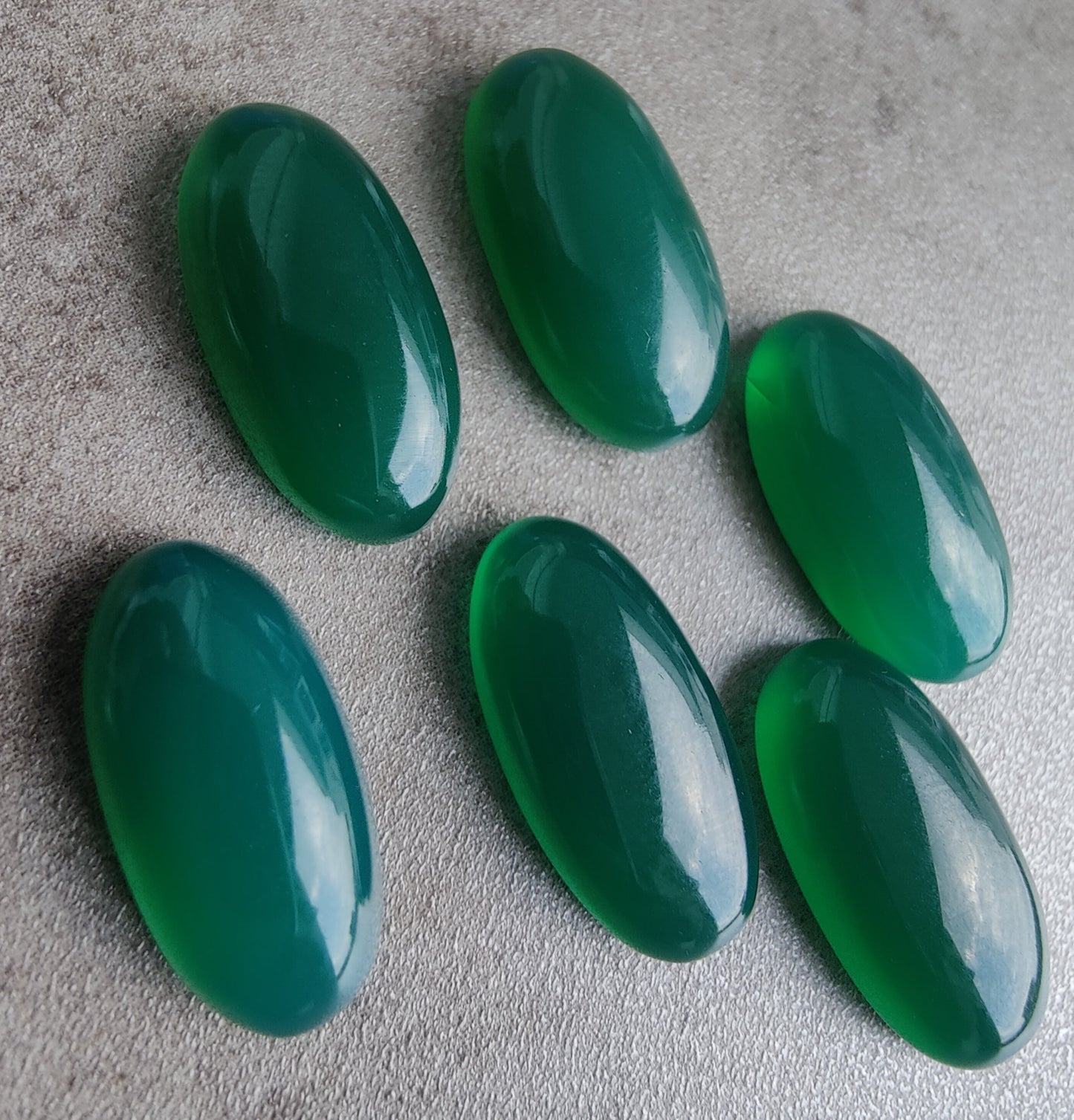 NATURAL GREEN ONYX CABOCHON FLAT BACK BIG OVAL SHAPE CALIBRATED GEMSTONES, ALL SIZES AVAILABLE