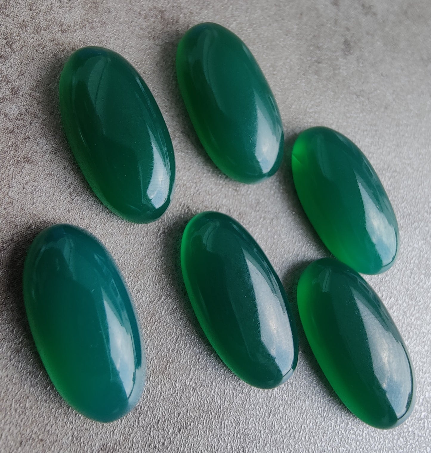 NATURAL GREEN ONYX CABOCHON FLAT BACK BIG OVAL SHAPE CALIBRATED GEMSTONES, ALL SIZES AVAILABLE