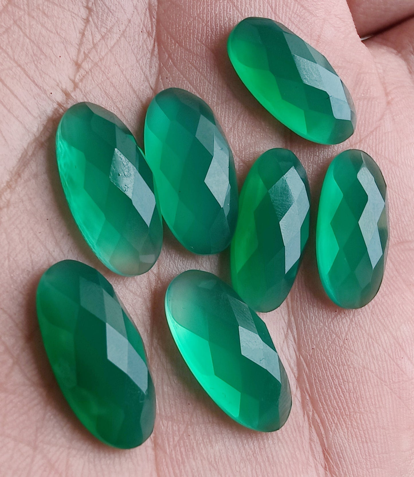 NATURAL GREEN ONYX CHECKER CUT FLAT BACK BIG OVAL SHAPE CALIBRATED GEMSTONES, ALL SIZES AVAILABLE