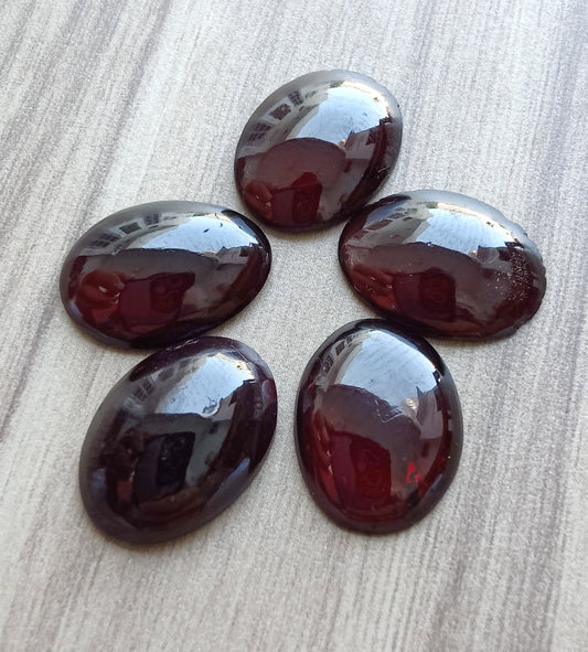NATURAL GARNET OVAL SHAPE CABOCHON FLAYT BACK CALIBRATED AAA+ QUALITY GEMSTONES, ALL SIZES AVAILABLE