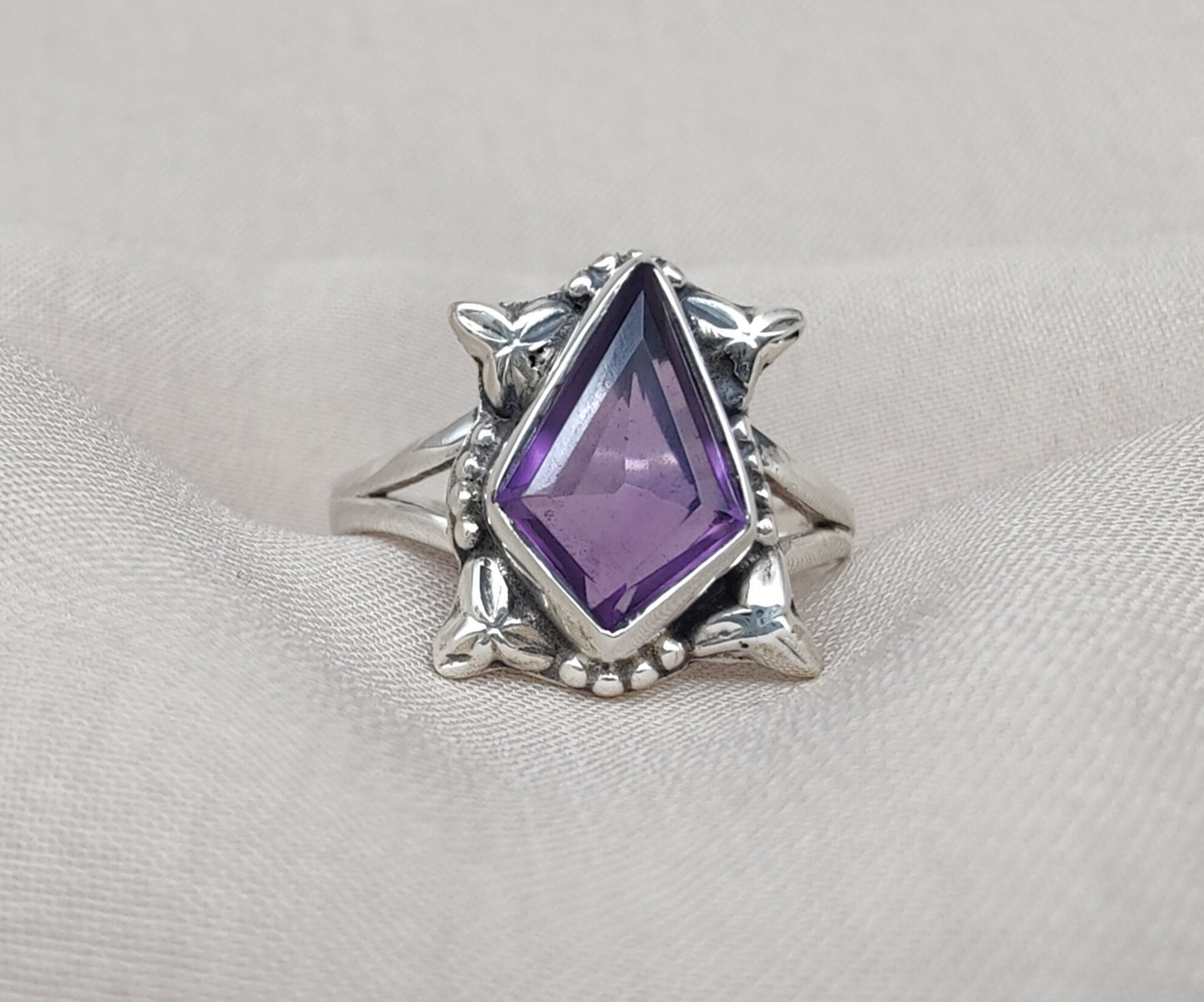 925 SOLID STERLING SILVER NATURAL AMETHYST GEMSTONE HANDMADE RING, ALL SIZES AVAILABLE