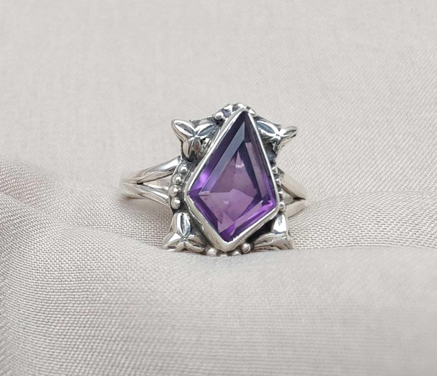 925 SOLID STERLING SILVER NATURAL AMETHYST GEMSTONE HANDMADE RING, ALL SIZES AVAILABLE