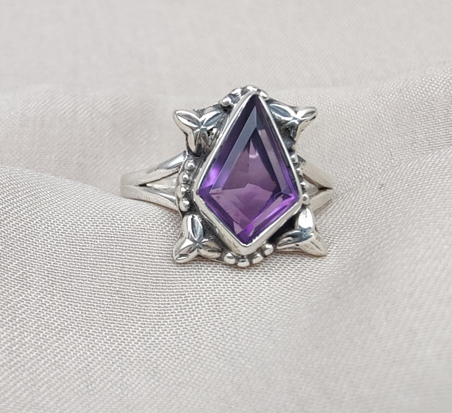 925 SOLID STERLING SILVER NATURAL AMETHYST GEMSTONE HANDMADE RING, ALL SIZES AVAILABLE