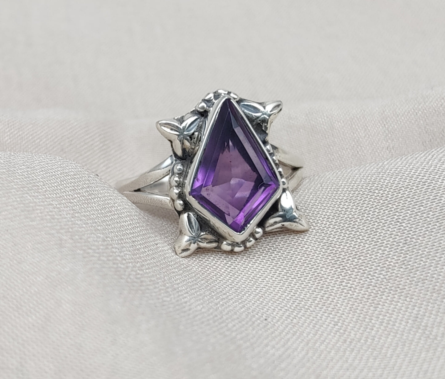 925 SOLID STERLING SILVER NATURAL AMETHYST GEMSTONE HANDMADE RING, ALL SIZES AVAILABLE
