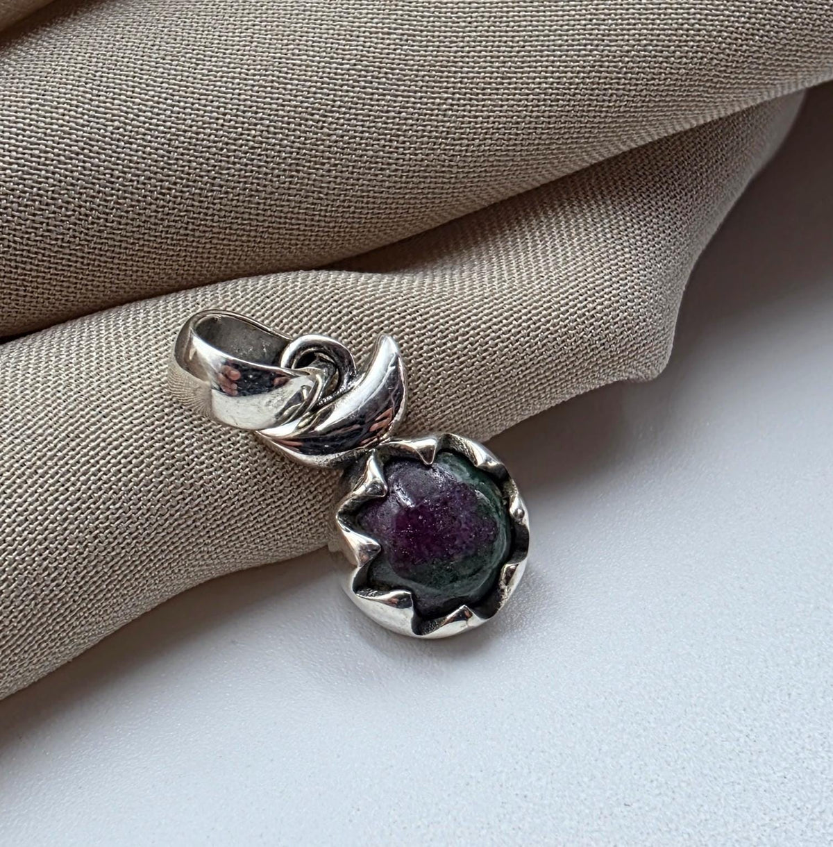 925 Sterling Silver Ruby Zoisite Pendant Natural Round Cabochon Gemstone Floral Necklace Charm
