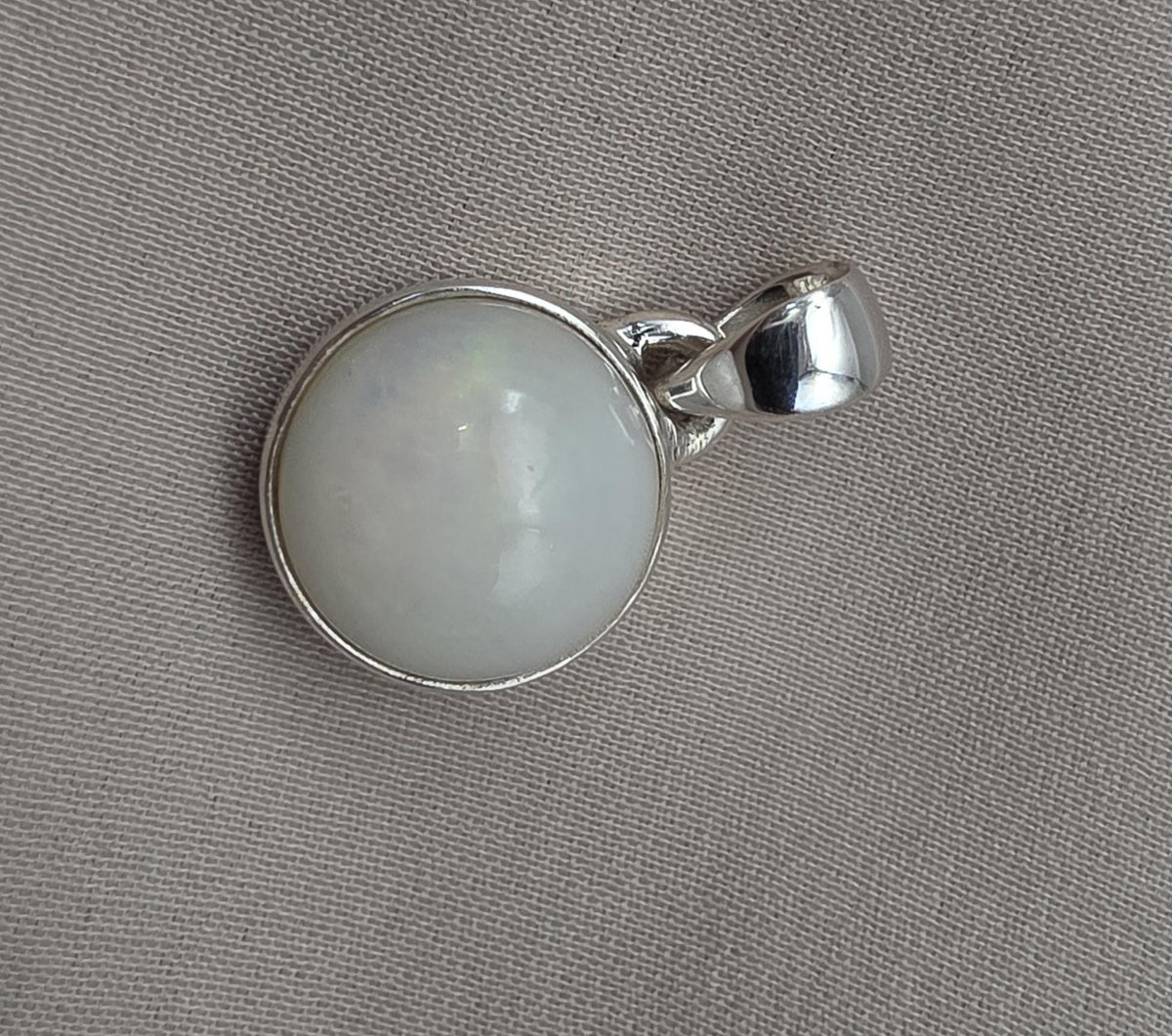 Natural White Opal Round Pendant 925 Sterling Silver Handmade Cabochon Gemstone Jewelry