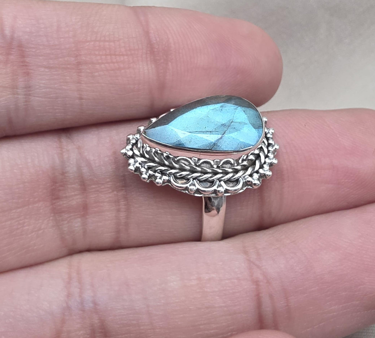 Labradorite Ring 925 Sterling Silver Natural Blue Flash Gemstone Ring Handmade Boho Jewelry