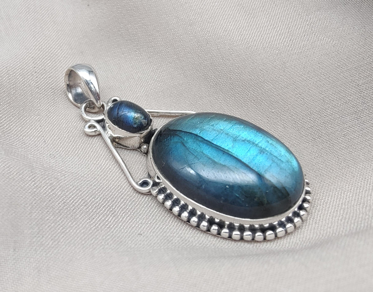 Labradorite Pendant: 925 Sterling Silver Blue Flash Boho Necklace