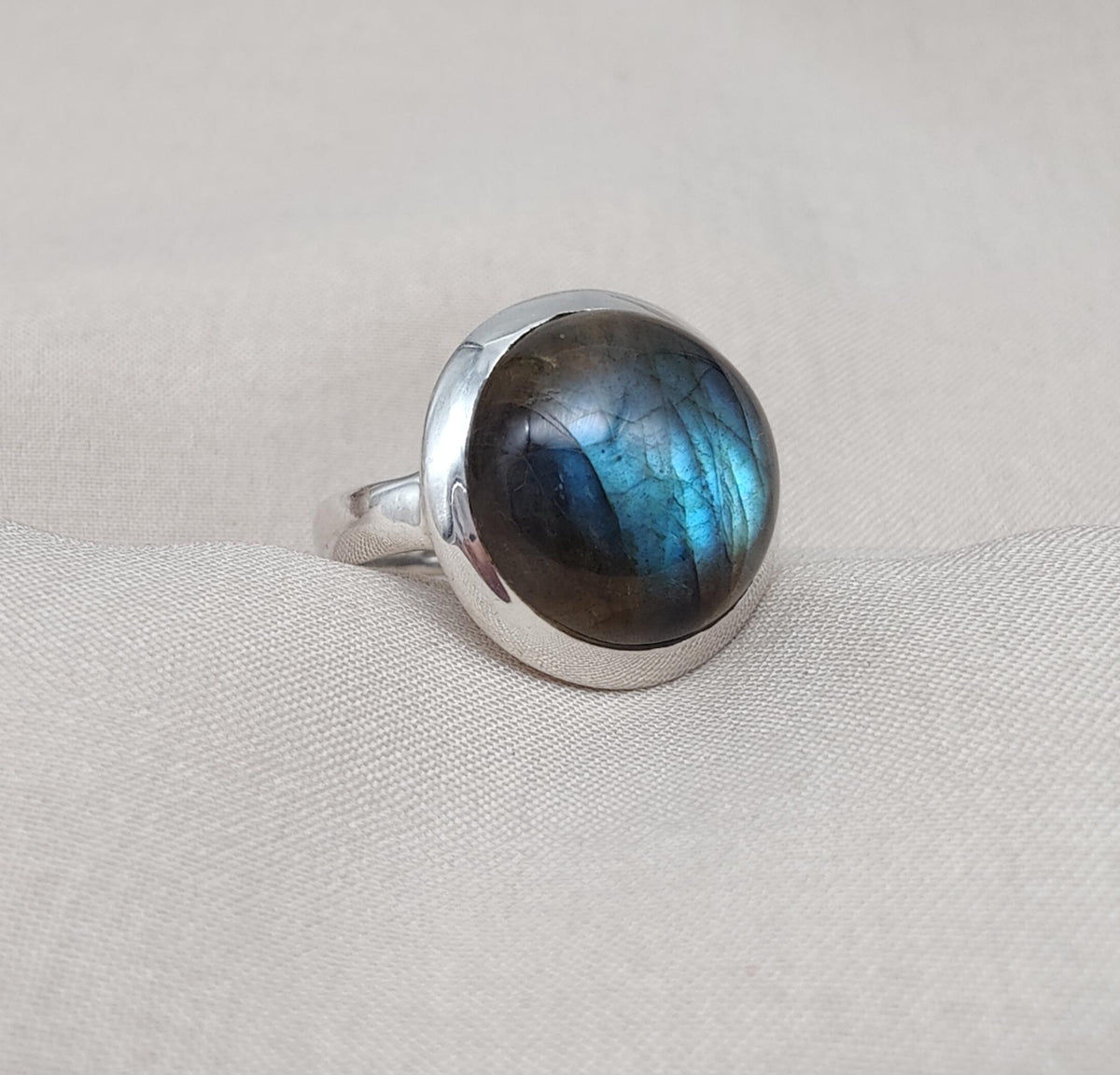 Blue Flash Labradorite Ring: 925 Sterling Silver Boho Jewelry