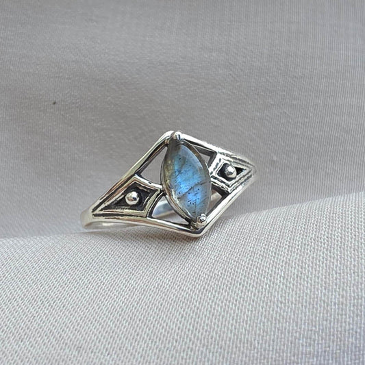 925 Sterling Silver Labradorite Ring Marquise Blue Flash Gemstone Geometric Modern Minimal Ring