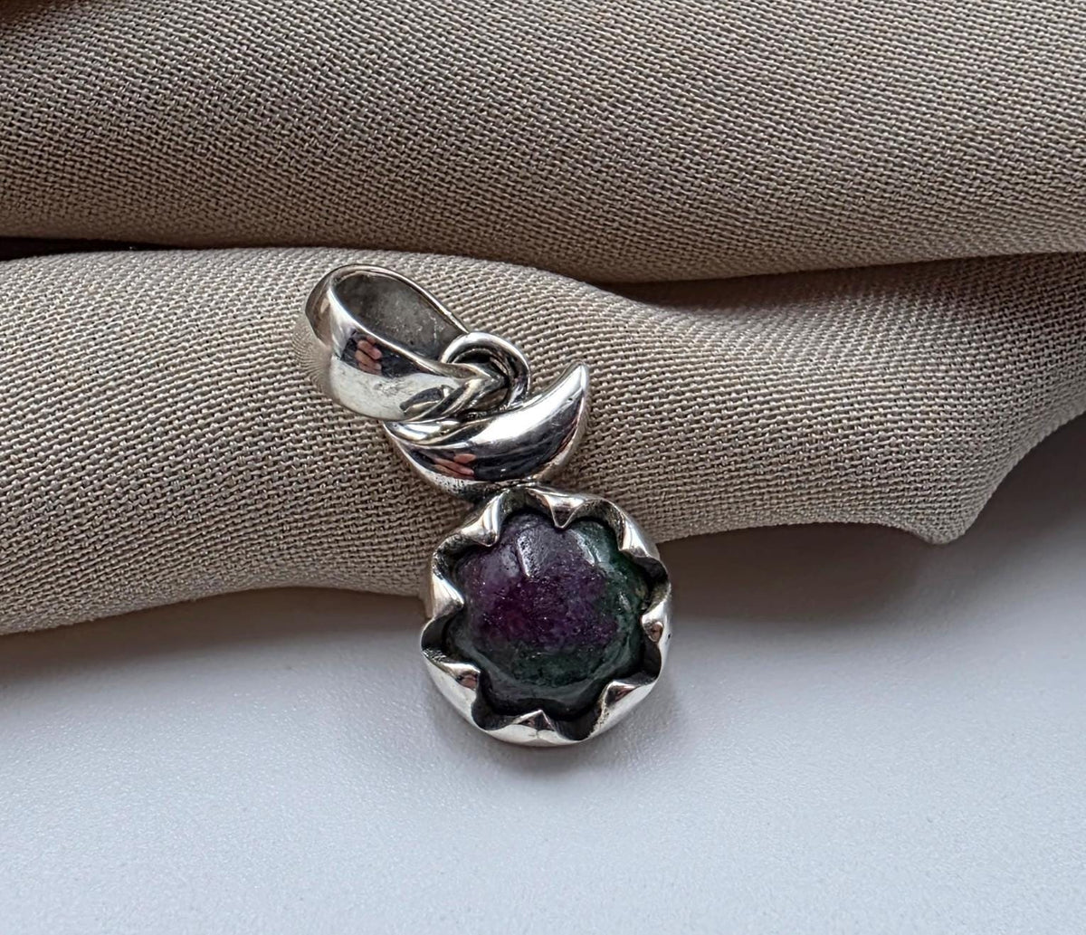 925 Sterling Silver Ruby Zoisite Pendant Natural Round Cabochon Gemstone Floral Necklace Charm