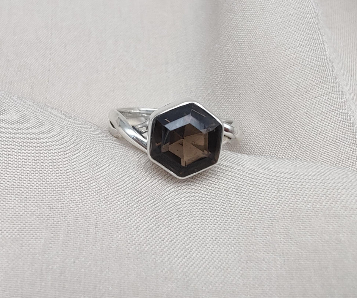 Smoky Quartz Hexagon Ring: 925 Sterling Silver Twisted Band