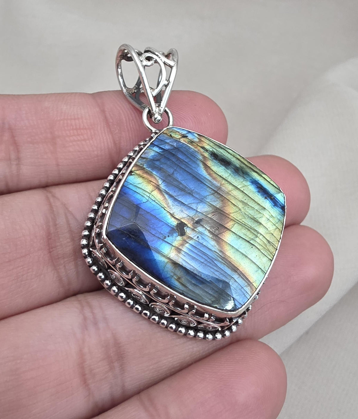 925 Sterling Silver Natural Multi Labradorite Pendant Cushion Shape Flashy Labradorite Handmade Gemstone Jewelry