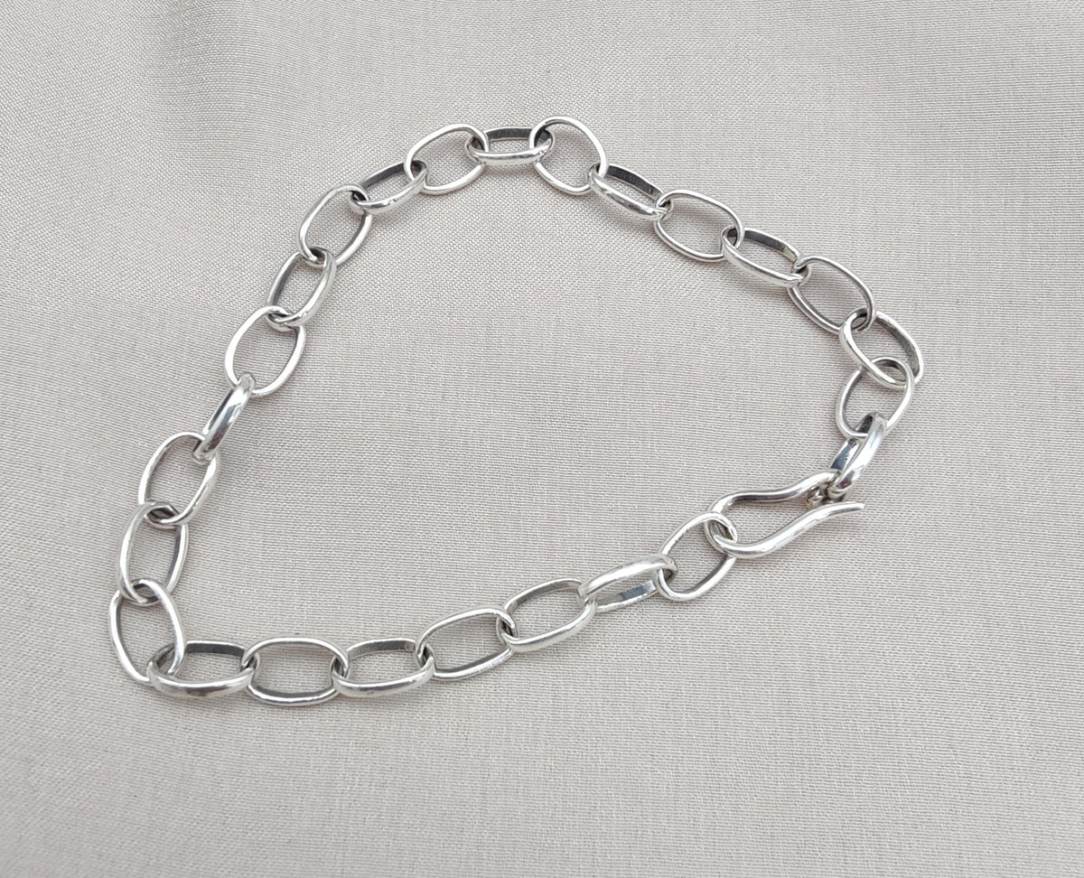 Handmade Sterling Silver Oval Link Bracelet: Minimalist Unisex Jewelry