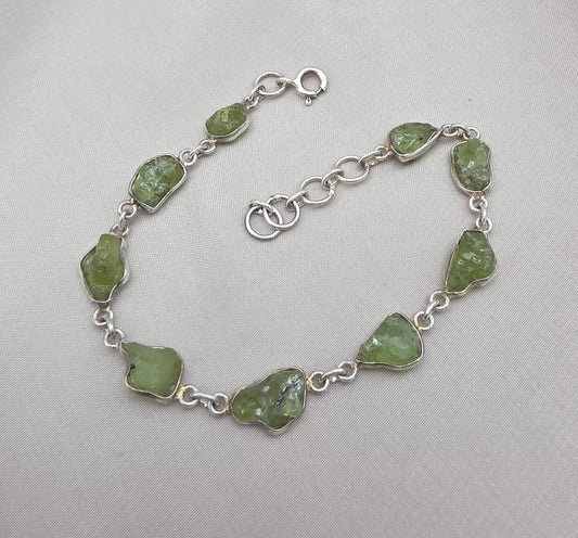 925 Sterling Silver Raw Peridot Bracelet Natural Green Gemstone Link Bracelet Handmade Boho Jewelry