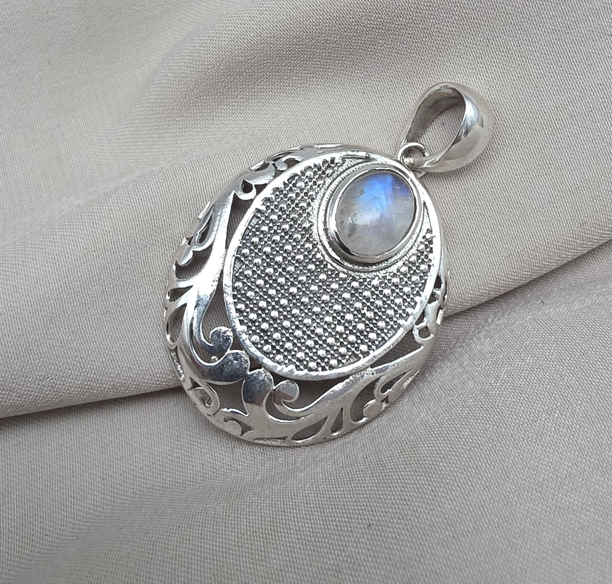 Rainbow Moonstone Pendant 925 Sterling Silver Moon Design Necklace June Birthstone Crystal Jewelry Gift