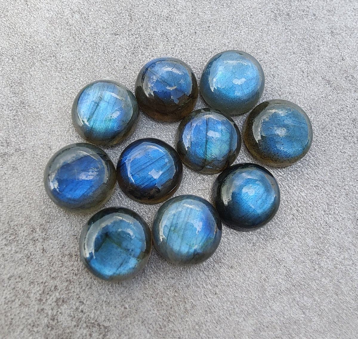 AAA+ Quality Natural Labradorite Round Shape Cabochon Flat Back Calibrated Wholesale Gemstones, All Sizes Available